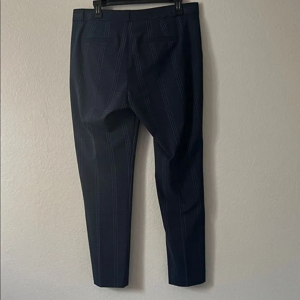 Banana Republic stylish navy
